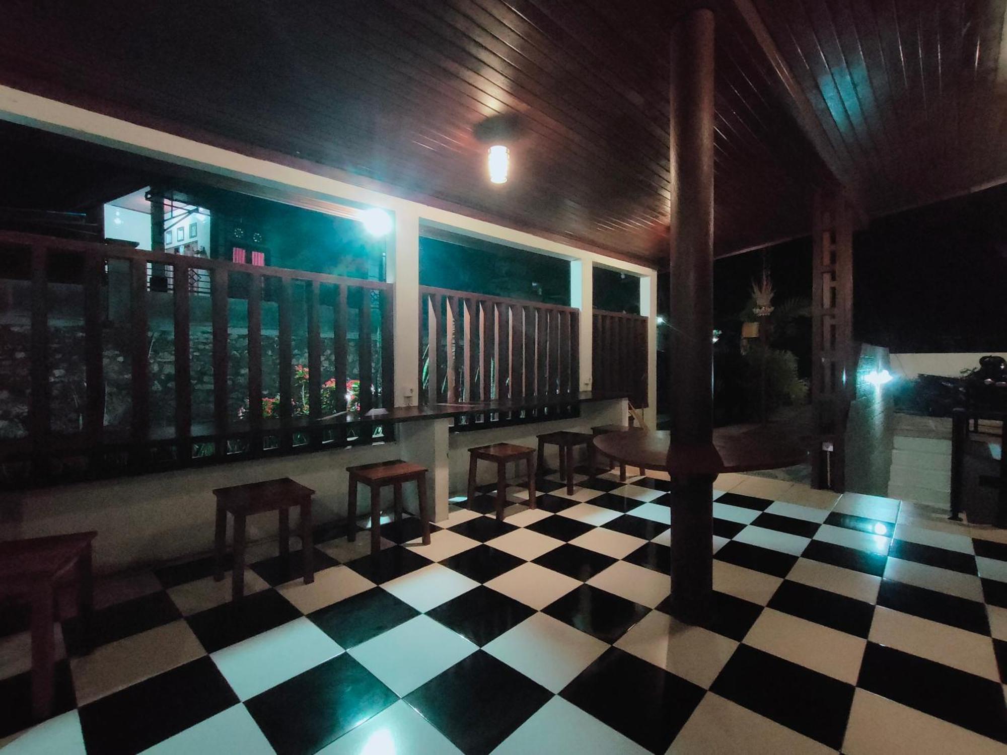 Lo Sari Bungalow Batununggul ภายนอก รูปภาพ